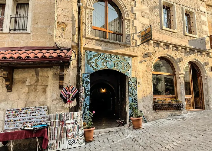 Takunya Cave * غوريمِيه