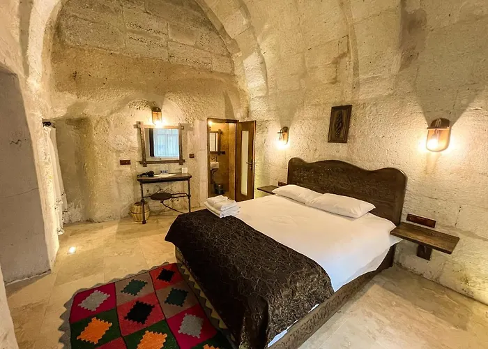 Takunya Cave 괴레메